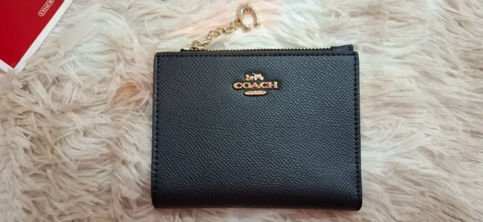 coach preta com porta moedas nova