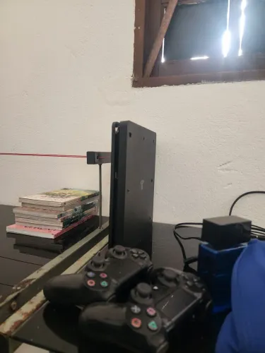 ? PS4 Slim 1TB + 2 Controles | Excelente Estado