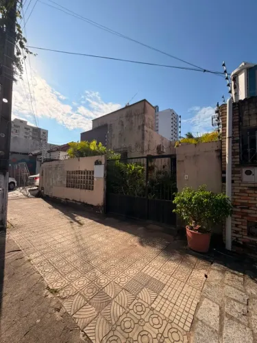 COMPRE CASA EM PETRÓPOLIS | 257M2 | EXCELENTE OPORTUNIDADE PARA INVESTIMENTO