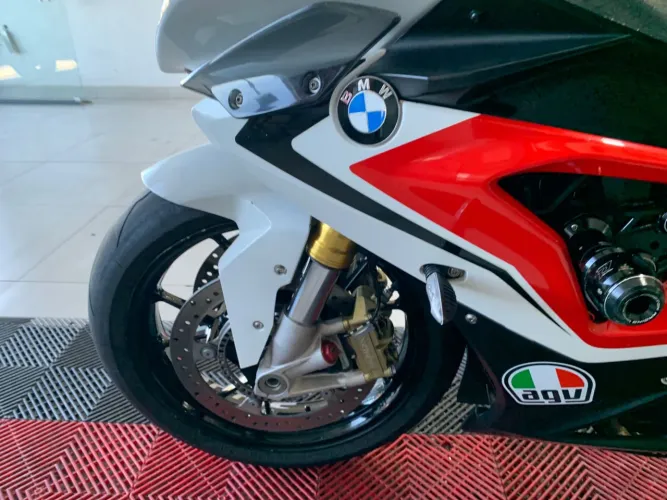 S1000RR impecável. 