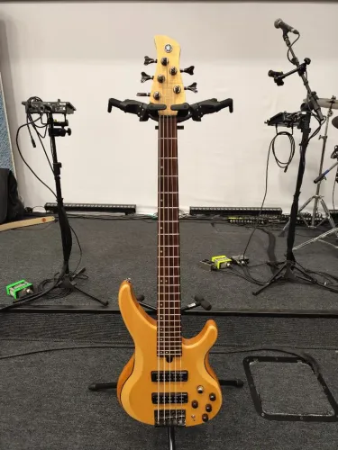 Contra-baixo Yamaha TRBX 605 FM - Excelente estado + Bag - Oportunidade