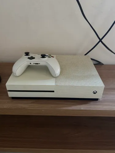 Xbox one S (troco por PS4 slim)