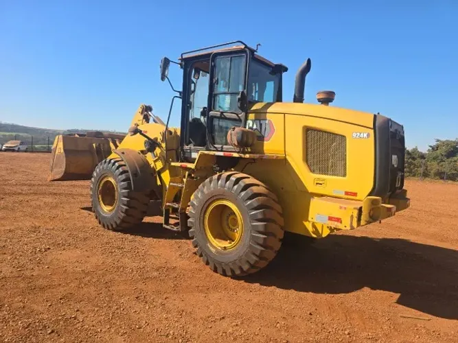 Pa carregadeira Cat 924k ano 2020