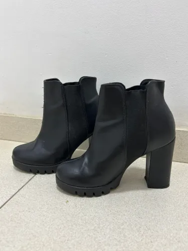 Bota Preta Riachuelo - TAM 37