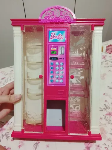 Guarda roupas da Barbie/Barbie Life in The Dreamhouse Fashion Vending Machine