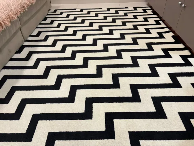 Tapete 2.0x2.5 mts branco/preto