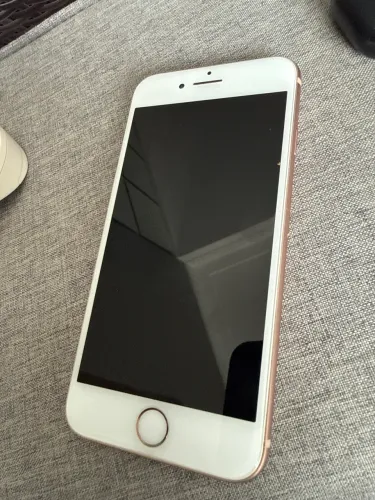 iPhone 8 