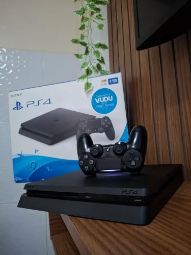 !!OPORTUNIDADE!!  PlayStation 4 Slim Muito Conservado com Caixa e Controle Original