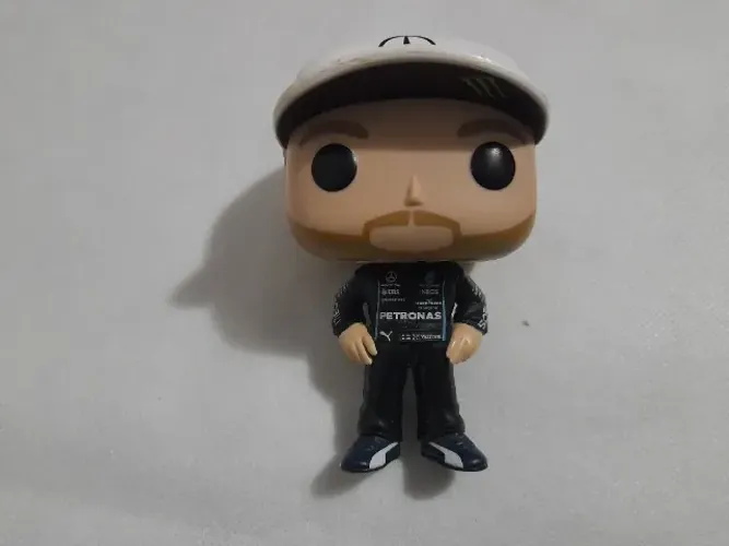 Boneco Funko Pop Fórmula 1, Valtteri Bottas, da Mercedes, ler a descrição 