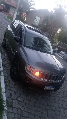 Jeep Compass Sport 2.0 16V 156cv 5P 2012