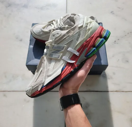 Tênis New Balance 1906