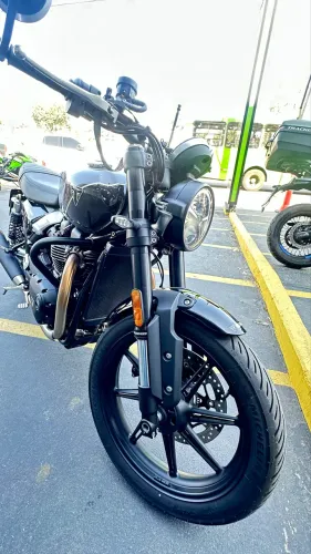 Speed Twin 900