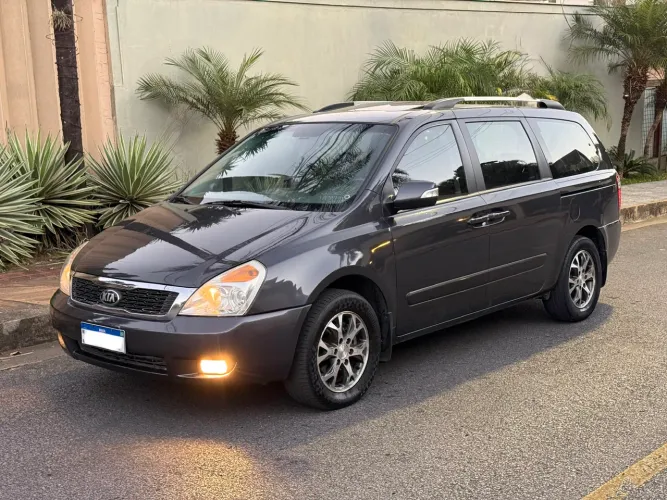 Kia Motors Carnival EX 3.5 V6 24V 276cv Aut. 2015
