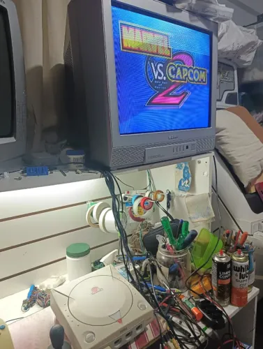 Sega Dreamcast + Gdemu 5.15b + Sd 64gb + Controle