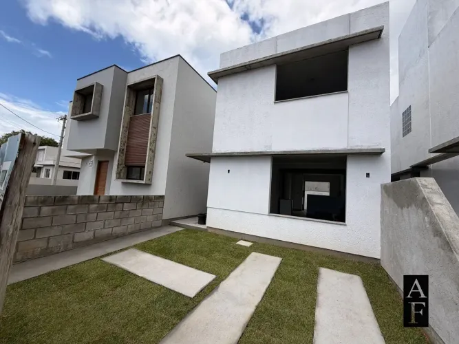 Casa em Garopaba, loteamento Pedra Branca