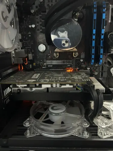 Placa de vídeo RX 5500XT
