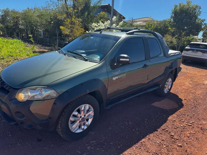 Fiat Strada Adv.1.8 16V Dualogic Flex CD 2013