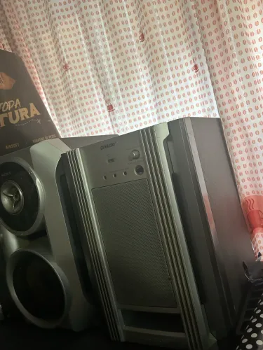 Vende-se aparelho de som Sony (aceito propostas e cartão de crédito)