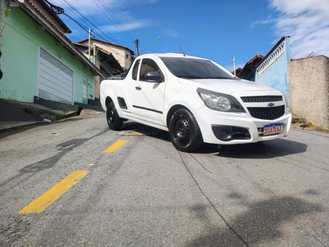Chevrolet Montana LS 1.4 Econoflex 8V 2P 2012