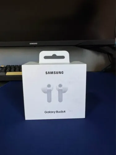 Samsung Buds4 novo