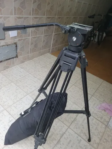 Tripés para câmera filmadora