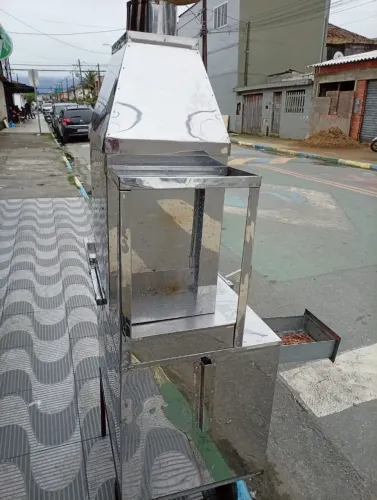Vendo carrinho de churrasquinho