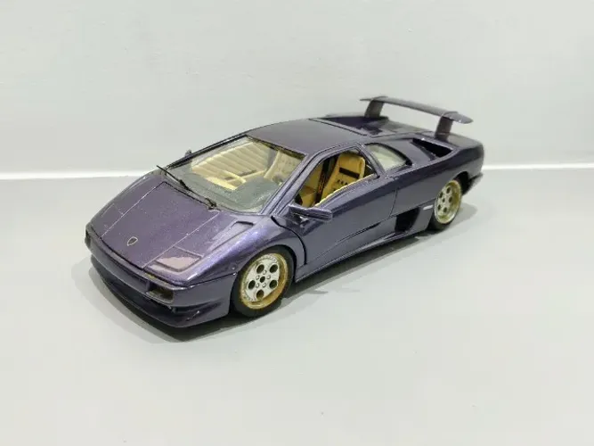 Lamborghini Diablo Burago 1/18
