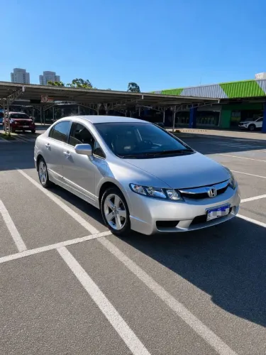 Honda Civic Sedan LXS 1.8/1.8 Flex 16V Aut. 4P 2010