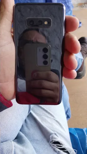 Vendo Samsung s10e 128 GB 6 de ram