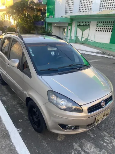 Fiat Idea Attractive 1.4 Fire Flex 8V 5P 2013