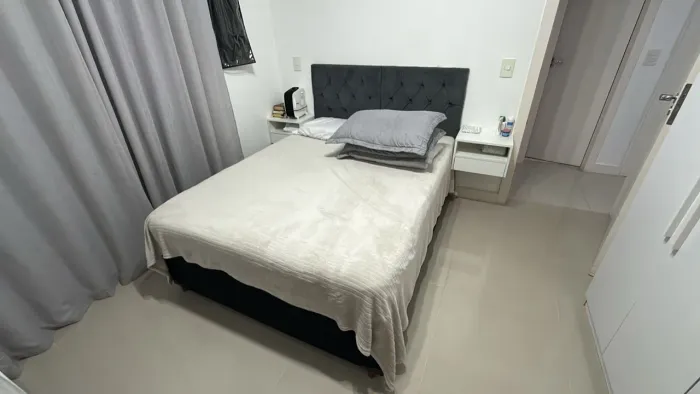 CAMA CASAL COM BOX BAÚ +Cabeceira e criado mudos em MDF