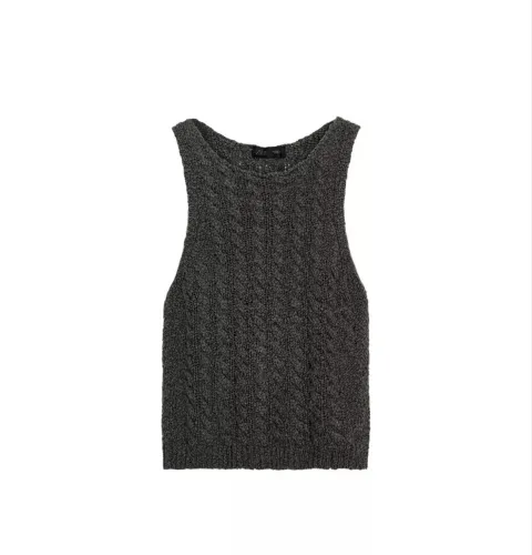 Roupas novas Zara com etiqueta