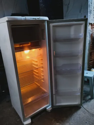 GELADEIRA ELECTROLUX 280 LITROS,110 WTS (ENTREGO SEM TAXA)