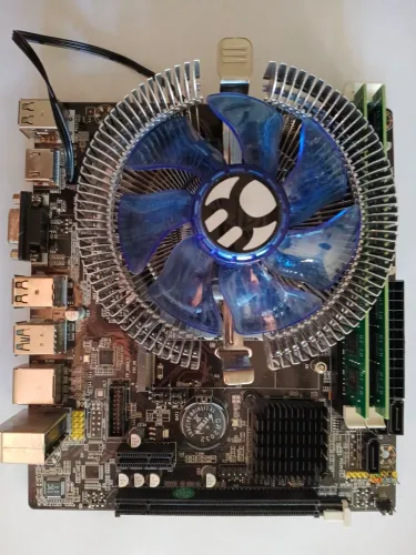 Placa mãe com processador Intel corei5 e 16GB de memória