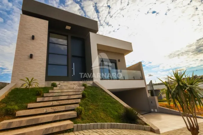 Casa Condomínio em Ponta Grossa