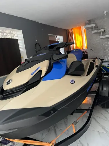 Vendo jet ski wake 170 ano 2026