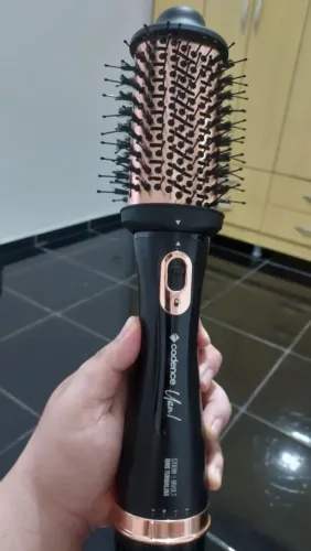 ESCOVA SECADORA CADENCE 4 EM 1 UAU