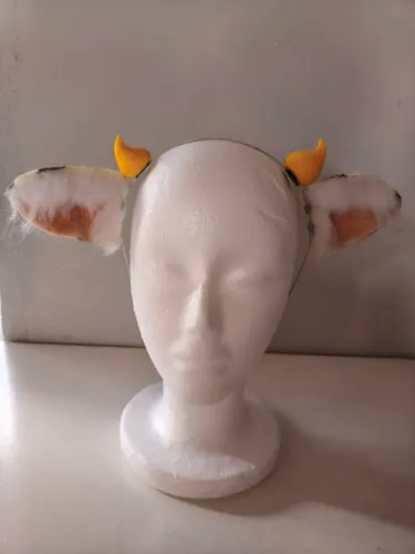 Tiara Vaquinha Cosplay