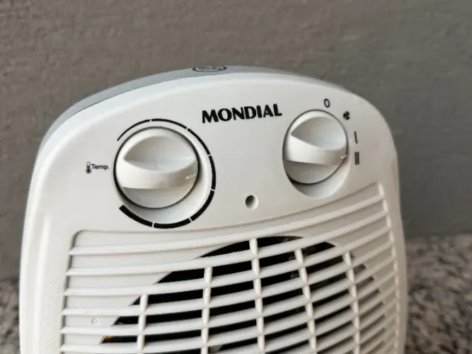 Aquecedor Elétrico Portátil Mondial 1500W 127V