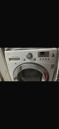 Máquina de lavar LG estragada