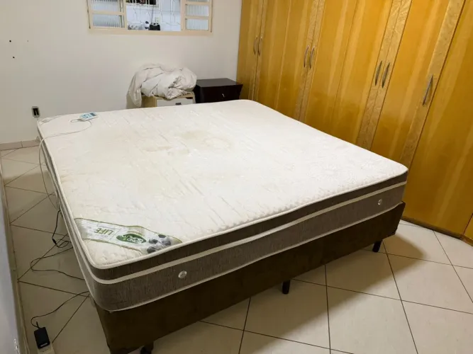 Cama Super King Magnética com Massagem 