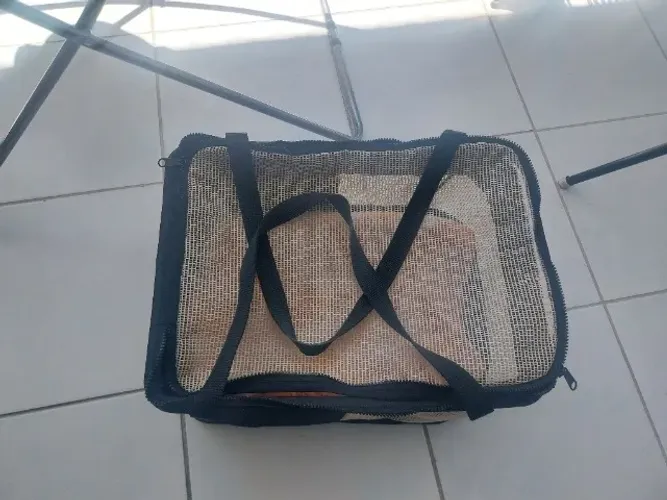Bolsa de transporte para cães e gatos da San pet .