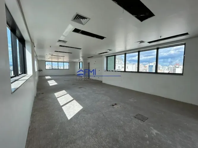 Ótimo Conjunto comercial de 112m2 à Venda no Bairro da Santa Cecília!