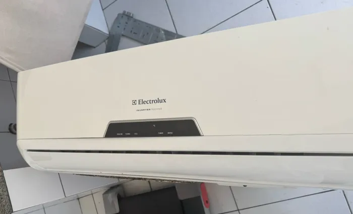 Ar-condicionado 18.000 BTU eletrolux 