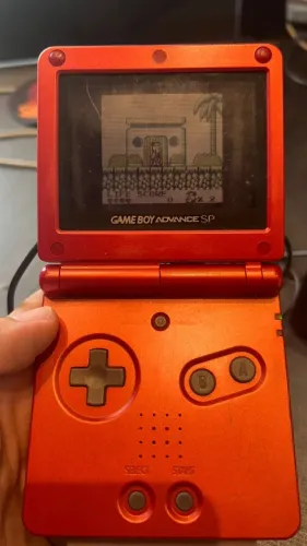 Nintendo Gameboy Advance SP original usado com carregador e jogos