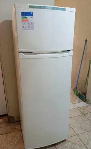 GELADEIRA CÔNSUL DUPLEX DEGELO SECO SEMI NOVA ACEITO CARTÃO DOU GARANTIA FAÇO A ENTREGA