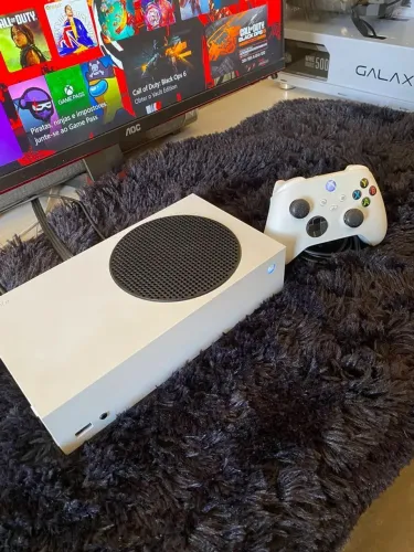 Xbox series s com 50 JOGOS