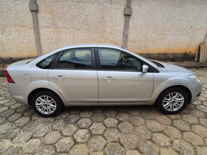 Ford Focus Sedan 2.0 16v/2.0 16V Flex 4P 2011