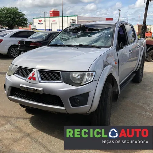 Sucata de triton 2013 flex para retirada de peças