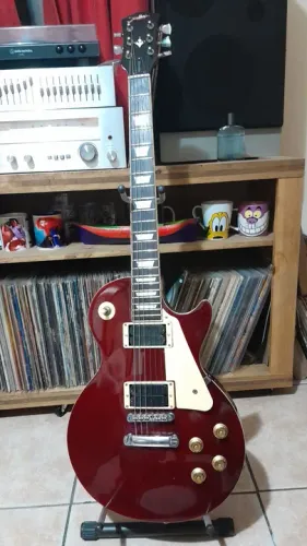 "Linda shelter nashville les paul"